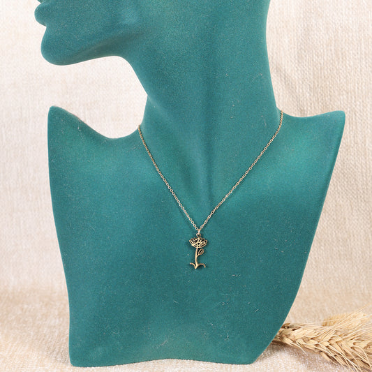 Golden Detailed Rose Flower Pendant Necklace