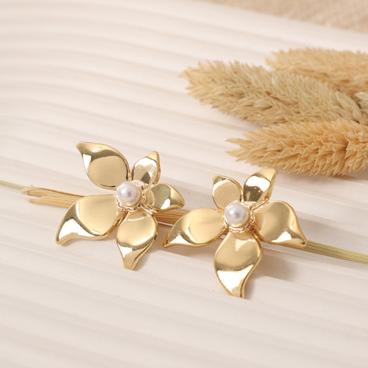 Golden Pearl Flower Earrings