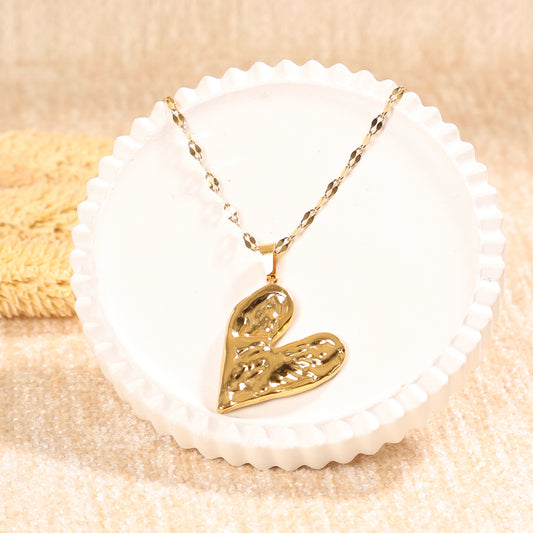 Artistic Golden Heart Necklace