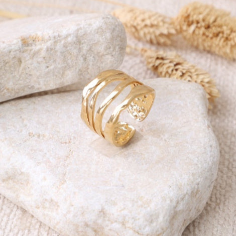 Golden Woven Elegance Ring