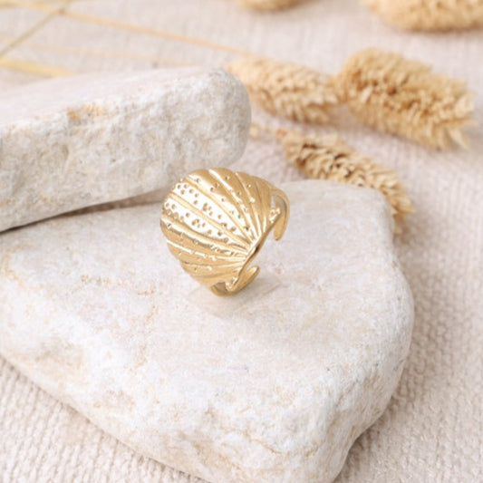 Golden Buckle Ring