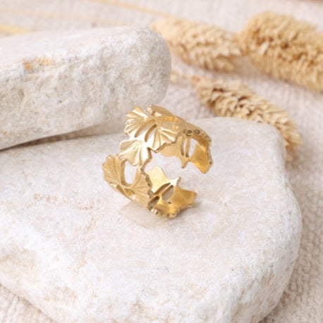 Golden "Hammered Gold" Ring