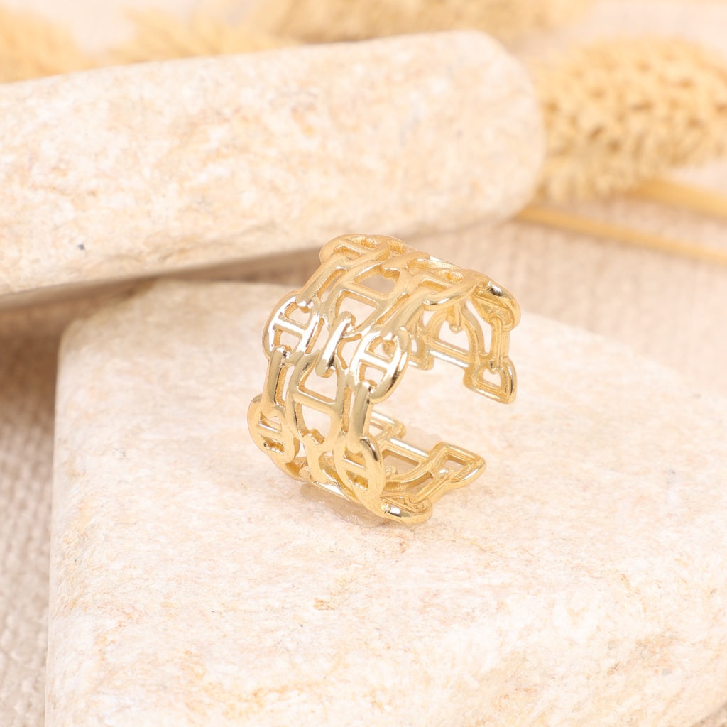 Golden Linked Chain Ring