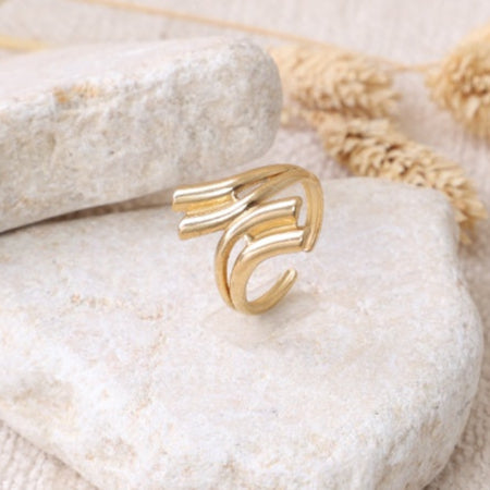 Golden Wrapped Elegance Ring