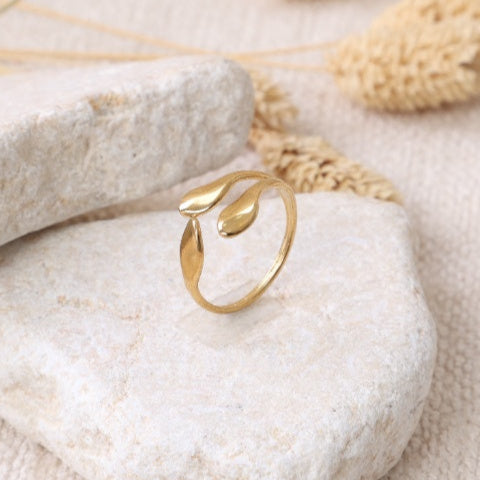 Golden "Feather" Ring