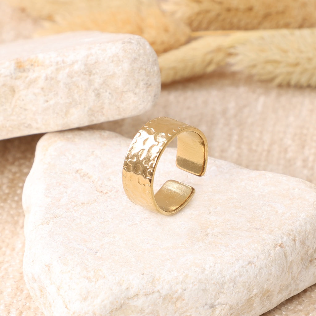 Hammered Gold" Ring
