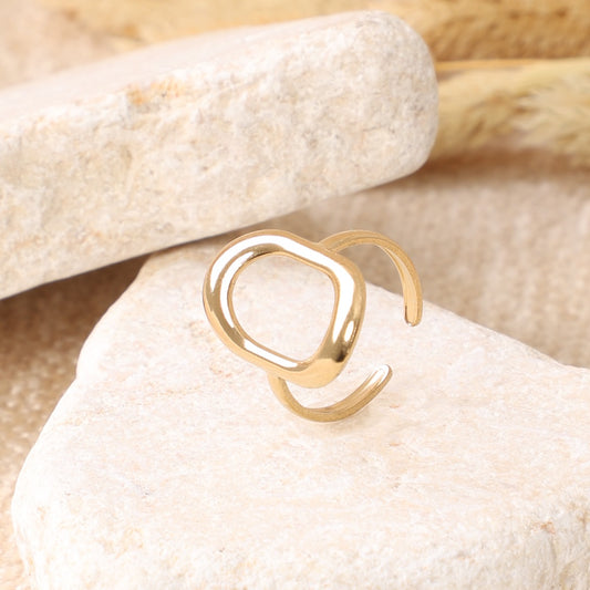 Golden Wrapped Elegance Ring