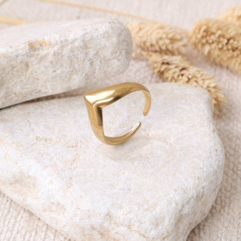 Golden Leaf Ring
